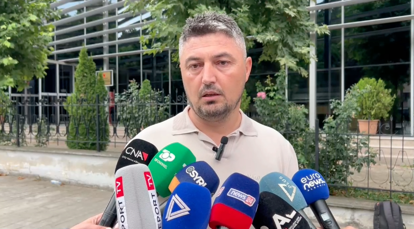 avokati-i-14-vjecarit-qe-vrau-shokun-ne-maliq:-ngjarje-nga-nje-konflikt-i-castit,-autori-shprehu-pendese avokati-i-14-vjecarit-qe-vrau-shokun-ne-maliq:-ngjarje-nga-nje-konflikt-i-castit,-autori-shprehu-pendese