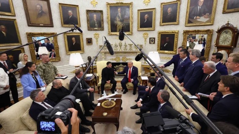cnn:-donald-trump-meriton-te-jete-kandidat-per-cmimin-nobel-per-paqe!-ajo-qe-ndodhi-ne-shtepine-e-bardhe,-dite-e-mire-per-ukrainen cnn:-donald-trump-meriton-te-jete-kandidat-per-cmimin-nobel-per-paqe!-ajo-qe-ndodhi-ne-shtepine-e-bardhe,-dite-e-mire-per-ukrainen