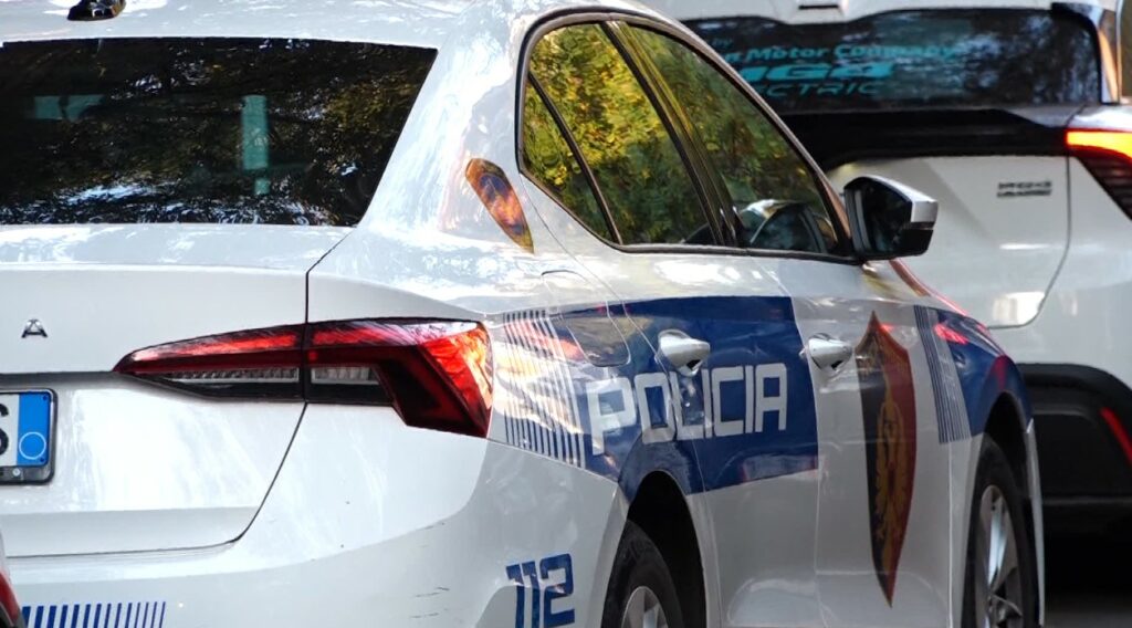 te-shtenat-me-arme-zjarri-ne-kombinat,-policia-jep-detaje:-u-qellua-ne-drejtim-te-nje-mjeti,-nuk-ka-te-lenduar te-shtenat-me-arme-zjarri-ne-kombinat,-policia-jep-detaje:-u-qellua-ne-drejtim-te-nje-mjeti,-nuk-ka-te-lenduar