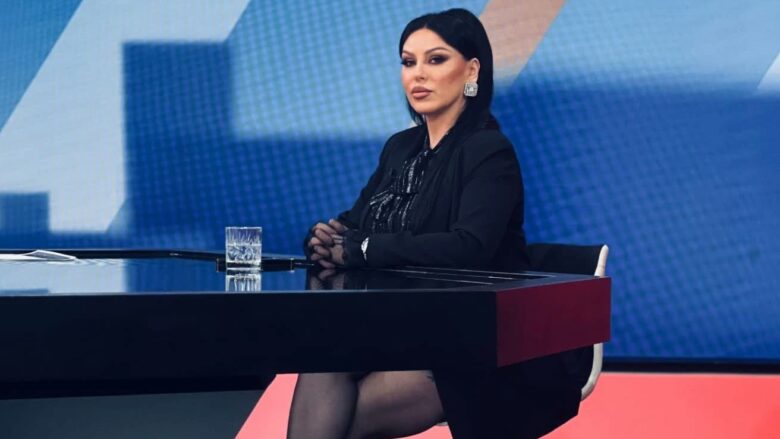 arta-bajrami-sqaron-letren-e-hapur-ndaj-albin-kurtit-dhe-vjosa-osmanit:-nuk-ka-ngjyrim-politik,-behet-fjale-per-jeten-e-femijeve-tane arta-bajrami-sqaron-letren-e-hapur-ndaj-albin-kurtit-dhe-vjosa-osmanit:-nuk-ka-ngjyrim-politik,-behet-fjale-per-jeten-e-femijeve-tane