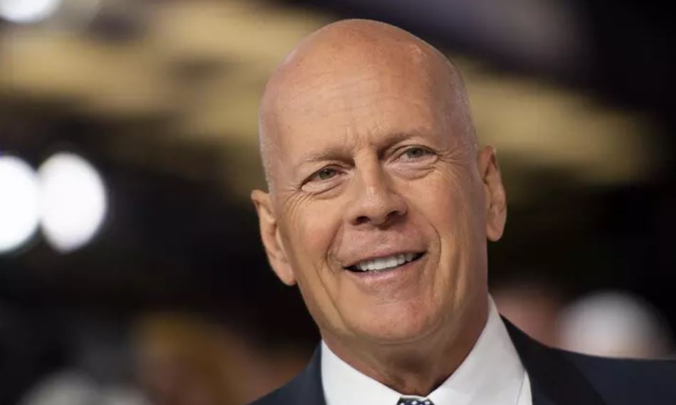 bruce-willis-transferohet-ne-nje-shtepi-tjeter-i-ndare-nga-familja-pas-gjendjes-se-perkeqesuar-shendetesore bruce-willis-transferohet-ne-nje-shtepi-tjeter-i-ndare-nga-familja-pas-gjendjes-se-perkeqesuar-shendetesore
