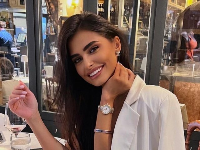 jete-luksi-me-k*kaine-e-mijera-euro,-cila-eshte-gazetarja-moldave-qe-kishte-lidhje-me-kriminelet-ne-itali jete-luksi-me-k*kaine-e-mijera-euro,-cila-eshte-gazetarja-moldave-qe-kishte-lidhje-me-kriminelet-ne-itali