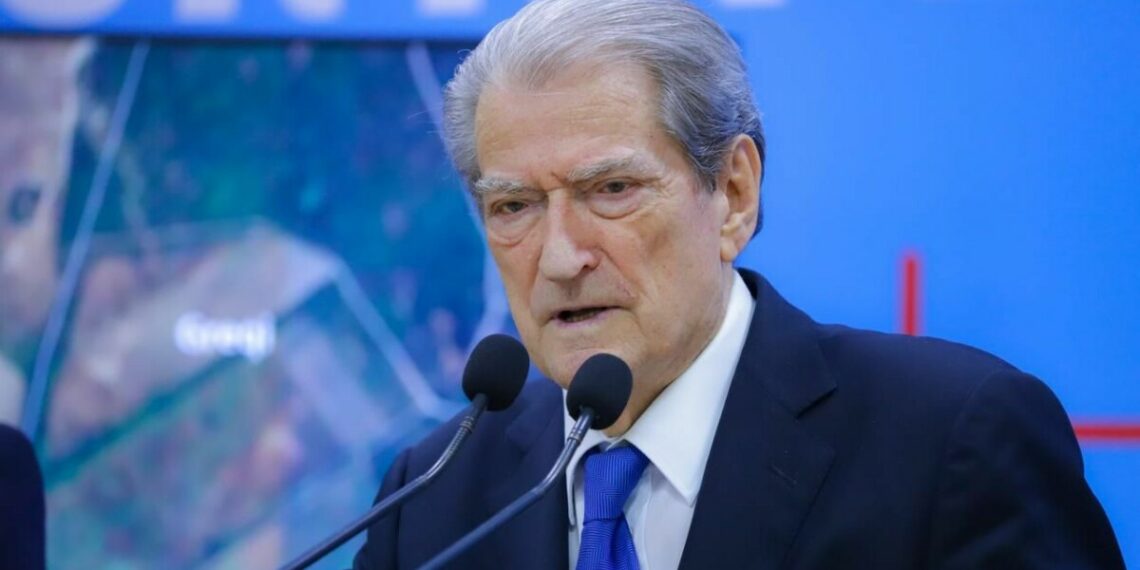 “u-paraqit-nga-ulsiu-me-nje-vegel-te-ish-sigurimit”/-kodi-i-ri-penal,-berisha:-ndeshkon-qytetaret-dhe-mbron-qeveritaret “u-paraqit-nga-ulsiu-me-nje-vegel-te-ish-sigurimit”/-kodi-i-ri-penal,-berisha:-ndeshkon-qytetaret-dhe-mbron-qeveritaret