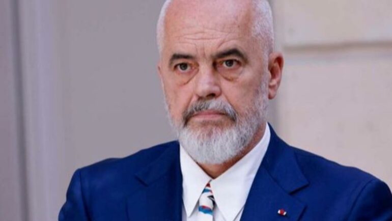 1-meter-katror-per-qytetarin,-18-kulla-per-oligarkine”,-lubonja-shperthen-ndaj-rames:hapesirat-publike-propagande-jo… 1-meter-katror-per-qytetarin,-18-kulla-per-oligarkine”,-lubonja-shperthen-ndaj-rames:hapesirat-publike-propagande-jo…