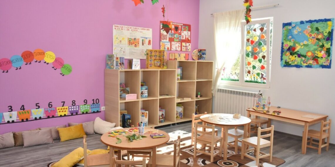 skandali-ne-nje-kopsht-privat/-femija-3-vjec-del-i-dhunuar,-prinderit-akuzojne-edukatoret:-me-doli-djali-i-mbuluar-me… skandali-ne-nje-kopsht-privat/-femija-3-vjec-del-i-dhunuar,-prinderit-akuzojne-edukatoret:-me-doli-djali-i-mbuluar-me…