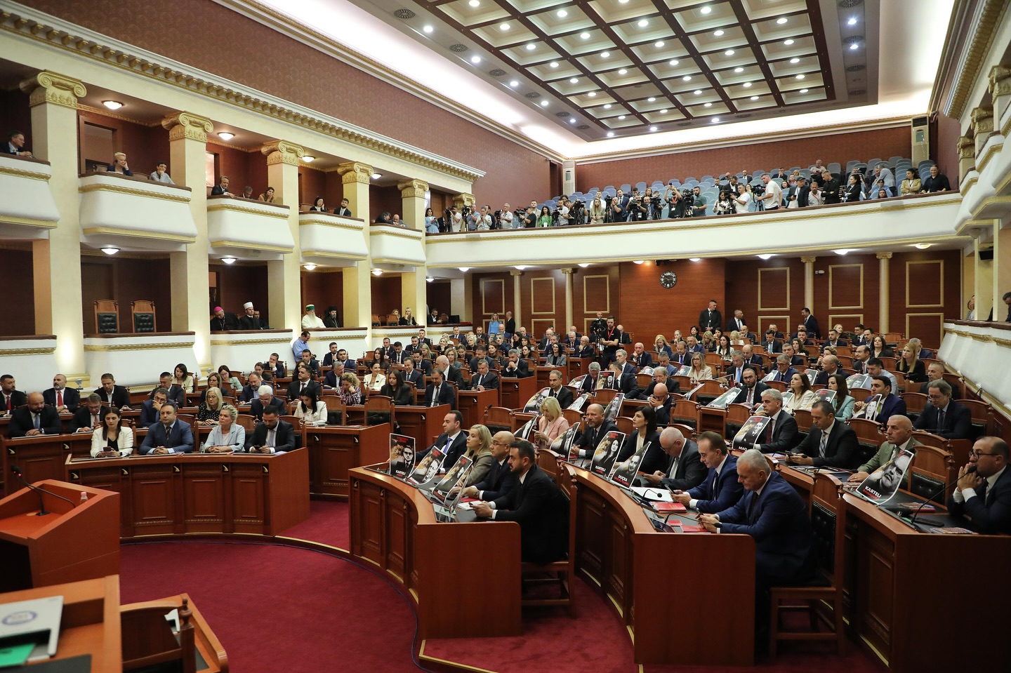 partia-socialiste-cakton-drejtuesit-e-rinj-te-komisioneve-parlamentare!-nga-ulsi-manja-tek-igli-hasani-e-fatmir-xhafaj!-emrat. partia-socialiste-cakton-drejtuesit-e-rinj-te-komisioneve-parlamentare!-nga-ulsi-manja-tek-igli-hasani-e-fatmir-xhafaj!-emrat.
