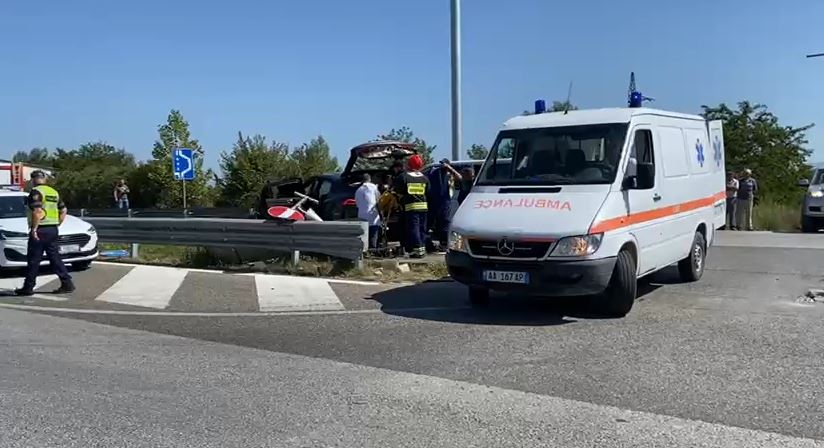 aksident-me-vdekje-ne-autostraden-fier-lushnje,-perplasen-dy-automjete!-humb-jeten-nje-nga-te-plagosurit aksident-me-vdekje-ne-autostraden-fier-lushnje,-perplasen-dy-automjete!-humb-jeten-nje-nga-te-plagosurit