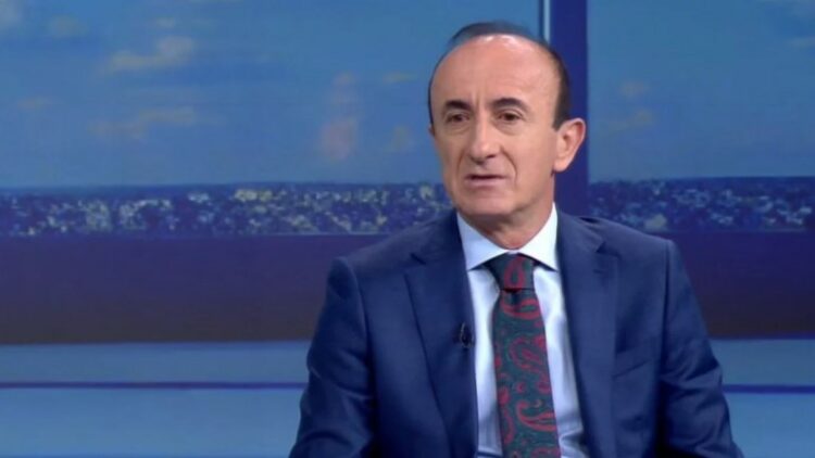 ‘me-nxoren-me-shqelma-nga-pd’,-sula-jep-detaje-si-u-perjashtua-nga-berisha,-paralajmeron-levizjen-e-re-politike ‘me-nxoren-me-shqelma-nga-pd’,-sula-jep-detaje-si-u-perjashtua-nga-berisha,-paralajmeron-levizjen-e-re-politike