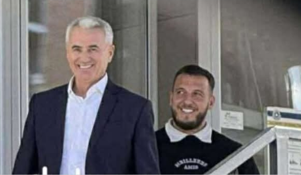 mozzik-del-nga-dogana-pas-ndalimit:-jep-llogari-per-oren-milioneshe-dhe-borxhin-prej-500-mije-euro-ndaj-shtetit mozzik-del-nga-dogana-pas-ndalimit:-jep-llogari-per-oren-milioneshe-dhe-borxhin-prej-500-mije-euro-ndaj-shtetit