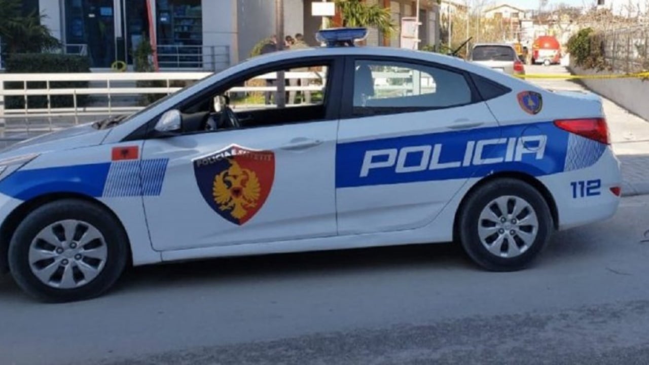 “me-jep-1-mln-leke-ose-do-te-publikoj-videot”/-detaje-nga-ngjarja-ne-kelcyre,-si-e-mitura-ke*cenonte-policin “me-jep-1-mln-leke-ose-do-te-publikoj-videot”/-detaje-nga-ngjarja-ne-kelcyre,-si-e-mitura-ke*cenonte-policin
