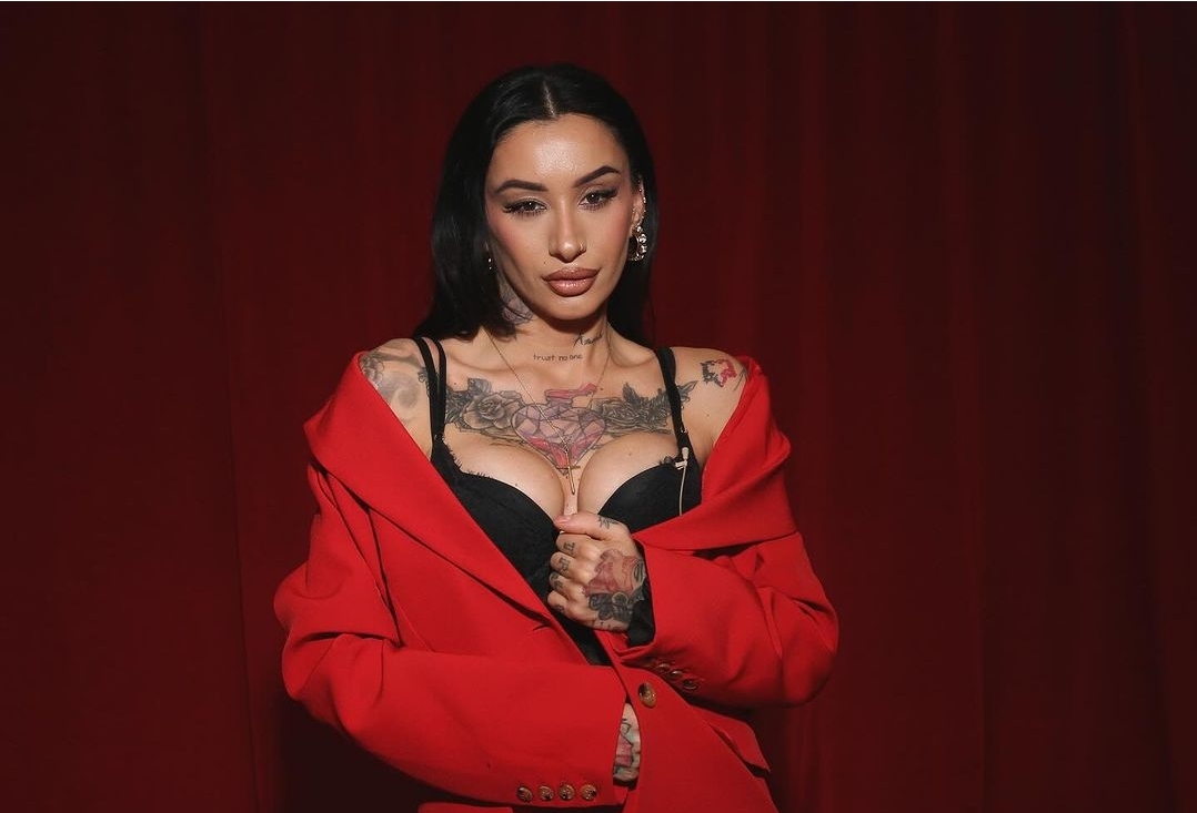 aktorja-shqiptare-me-‘pulle-te-kuqe’-alby-rydes-shfaqet-‘zjarr’-ne-paraqitjen-e-fundit-ne-instagram